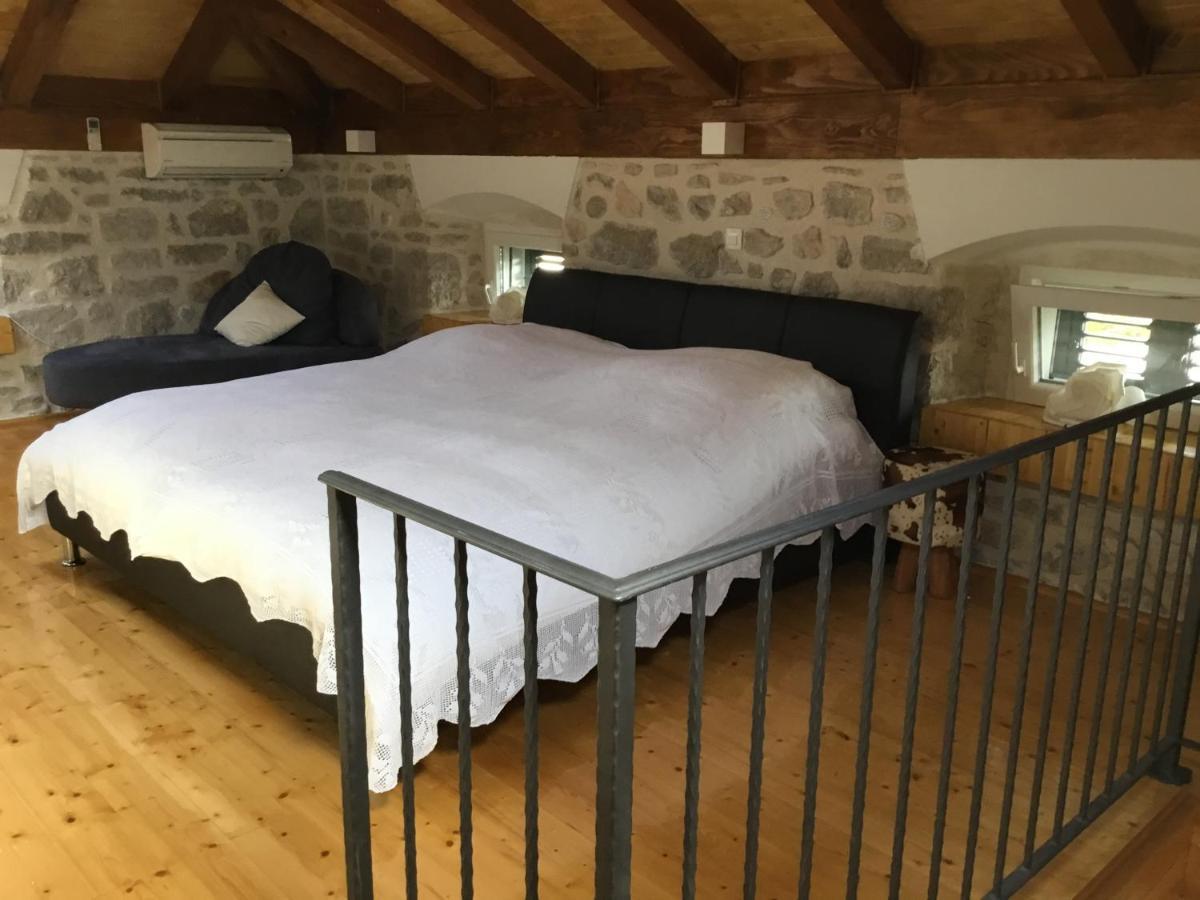Stein Haus Villa Pirovac Ngoại thất bức ảnh